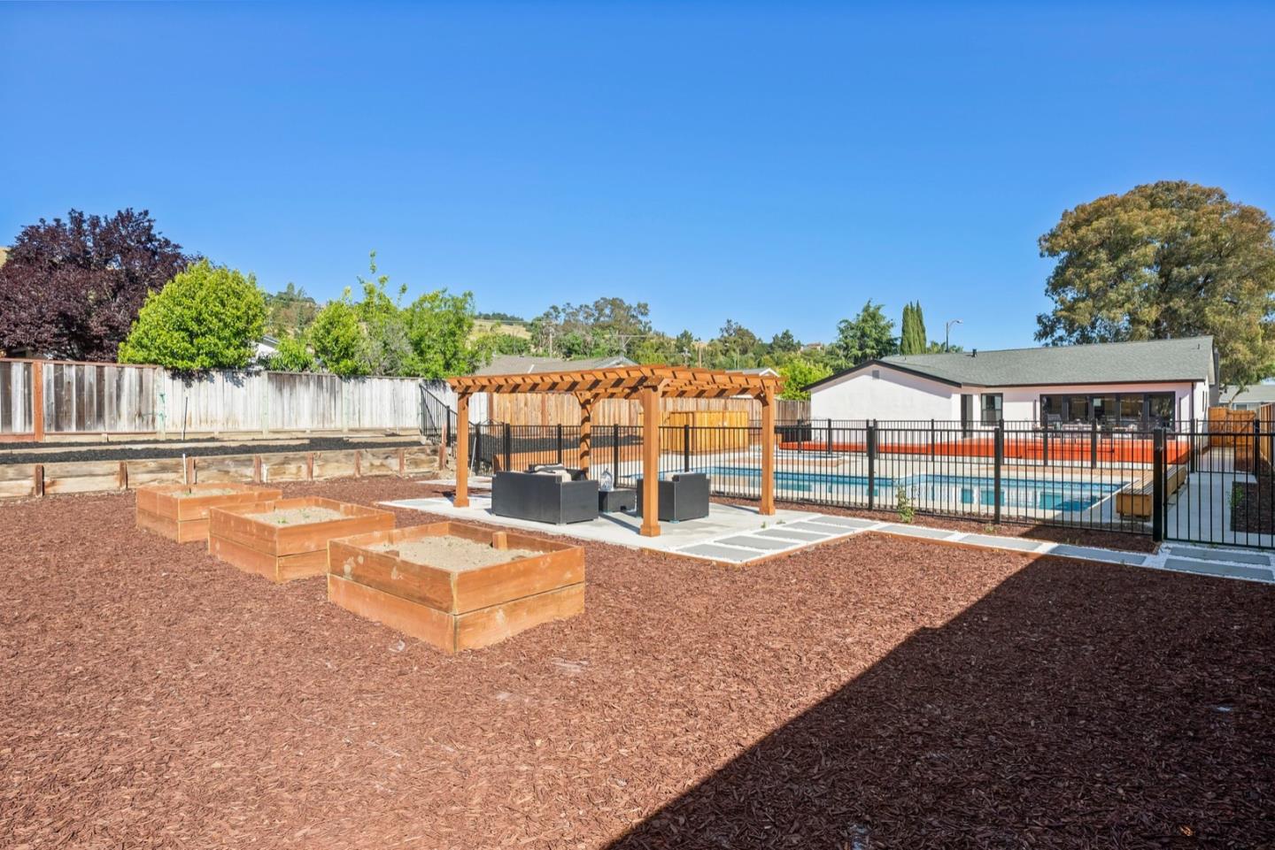 Detail Gallery Image 39 of 45 For 3641 Cropley Ave, San Jose,  CA 95132 - 4 Beds | 2 Baths