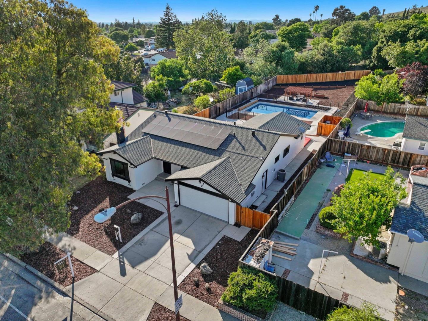 Detail Gallery Image 5 of 45 For 3641 Cropley Ave, San Jose,  CA 95132 - 4 Beds | 2 Baths