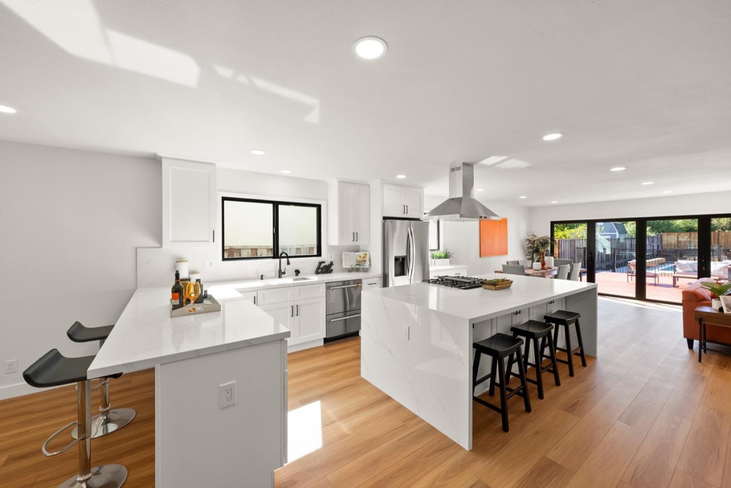 Detail Gallery Image 6 of 45 For 3641 Cropley Ave, San Jose,  CA 95132 - 4 Beds | 2 Baths