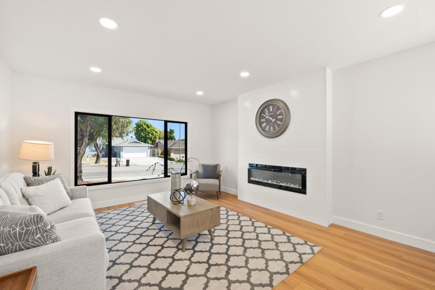 Detail Gallery Image 9 of 45 For 3641 Cropley Ave, San Jose,  CA 95132 - 4 Beds | 2 Baths