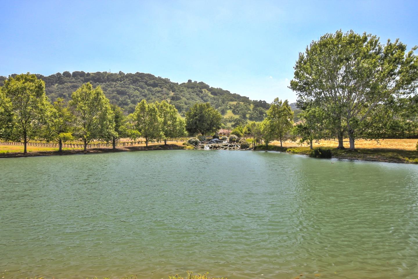 Detail Gallery Image 21 of 22 For 1265 Lions Peak Ln, San Martin,  CA 95046 - – Beds | – Baths