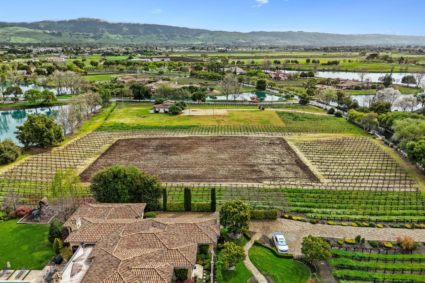 Detail Gallery Image 29 of 39 For 1265 Lions Peak Ln, San Martin,  CA 95046 - – Beds | – Baths