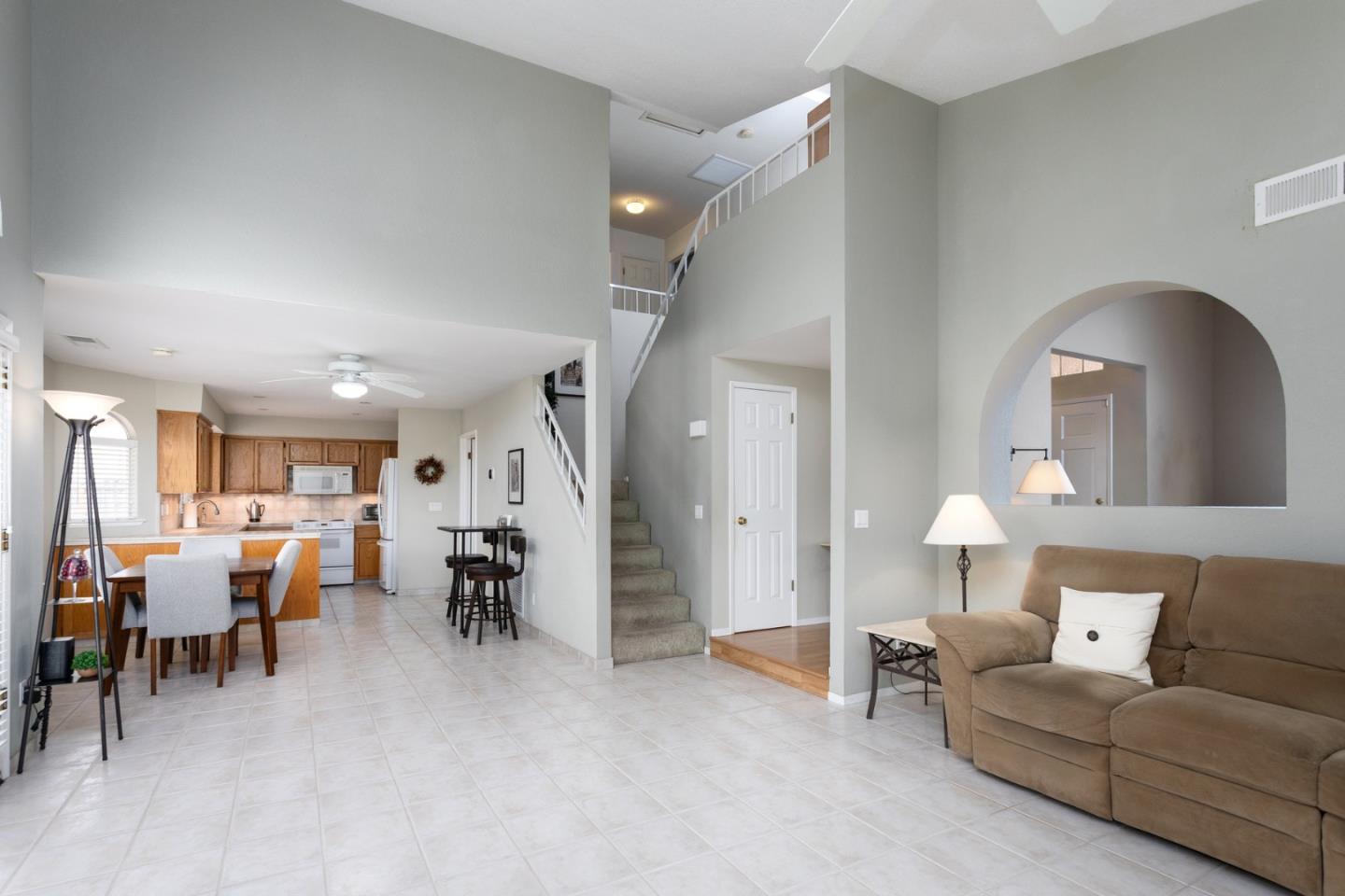 Detail Gallery Image 13 of 37 For 847 Amber Ave, Clovis,  CA 93611 - 3 Beds | 2/1 Baths