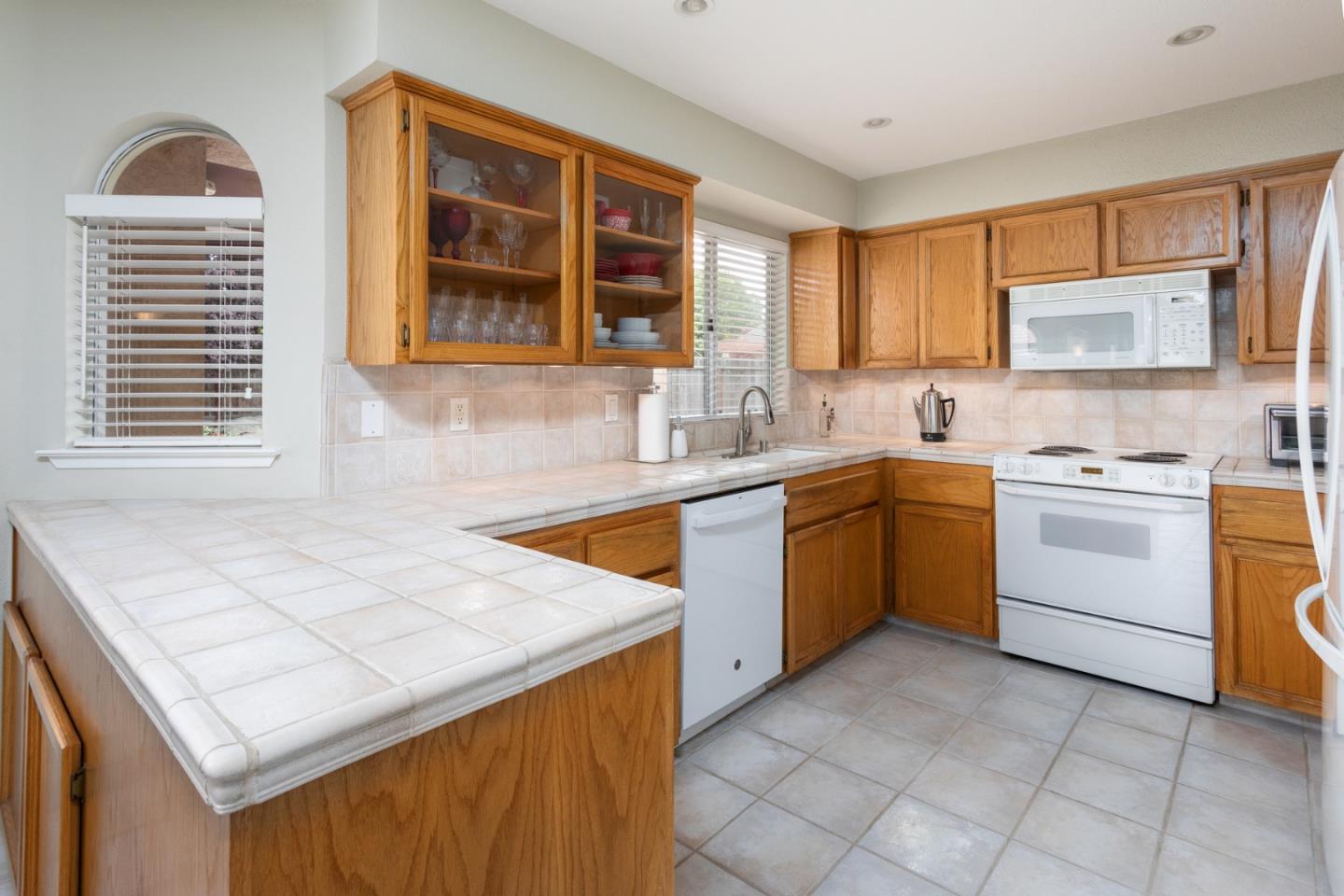 Detail Gallery Image 18 of 37 For 847 Amber Ave, Clovis,  CA 93611 - 3 Beds | 2/1 Baths