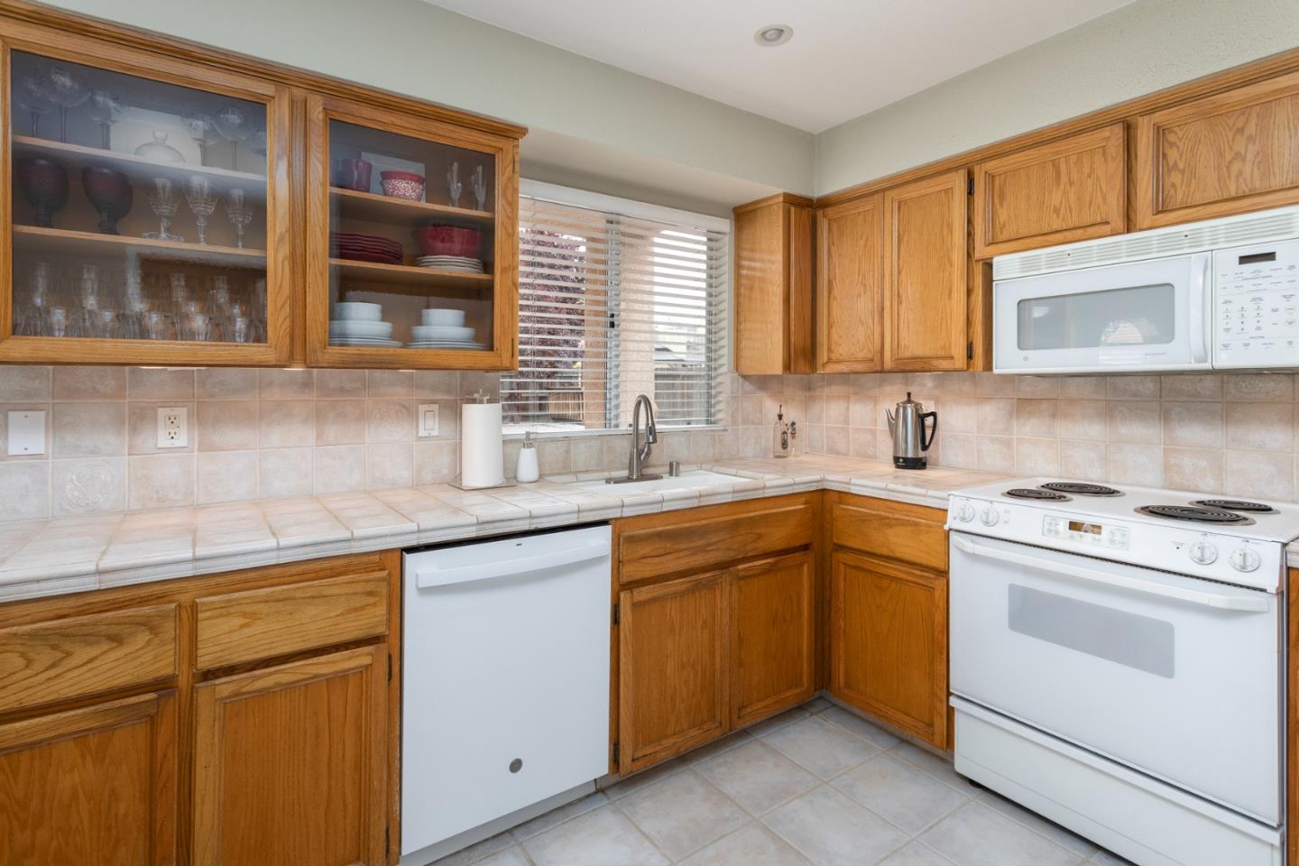 Detail Gallery Image 20 of 37 For 847 Amber Ave, Clovis,  CA 93611 - 3 Beds | 2/1 Baths
