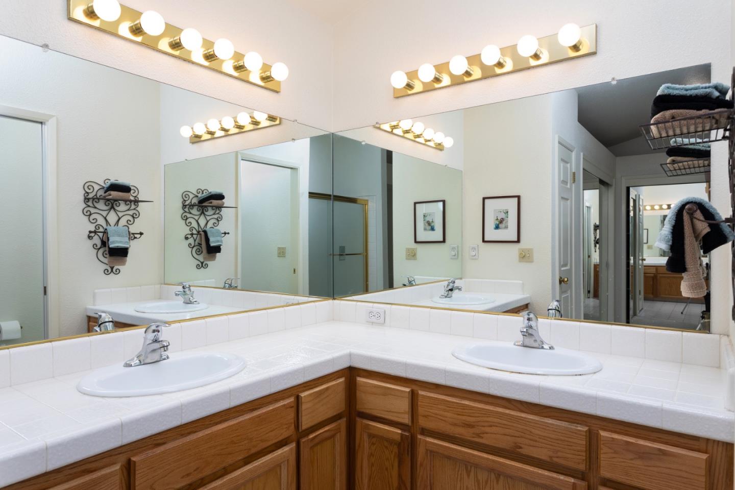 Detail Gallery Image 28 of 37 For 847 Amber Ave, Clovis,  CA 93611 - 3 Beds | 2/1 Baths