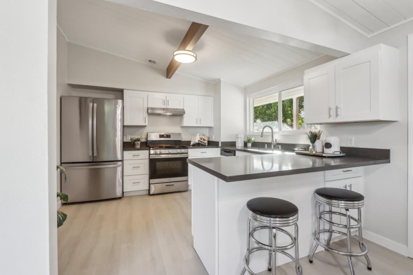 Detail Gallery Image 13 of 37 For 1408 Cliffwood Dr, San Jose,  CA 95122 - 3 Beds | 1 Baths