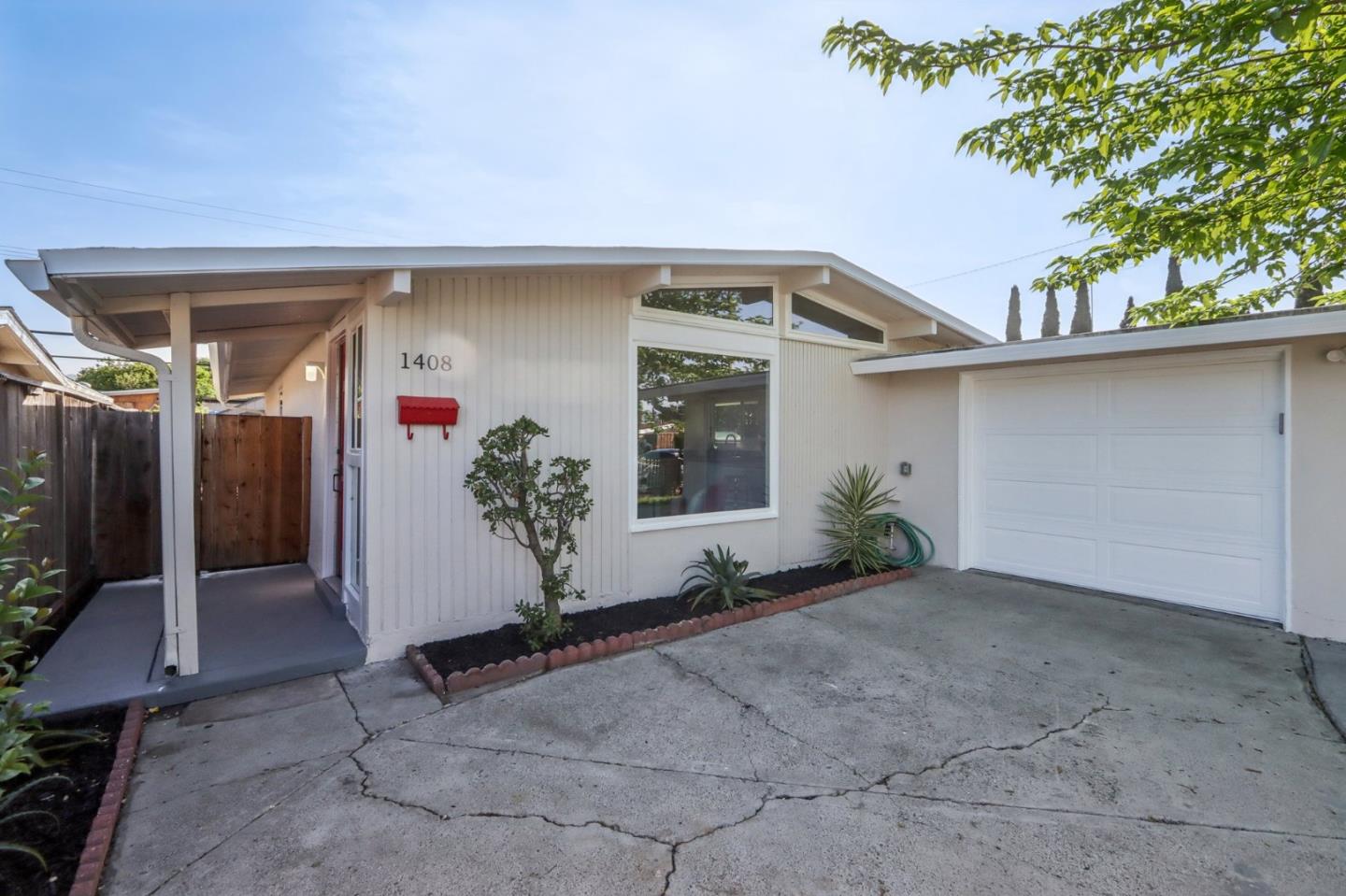 Detail Gallery Image 5 of 37 For 1408 Cliffwood Dr, San Jose,  CA 95122 - 3 Beds | 1 Baths