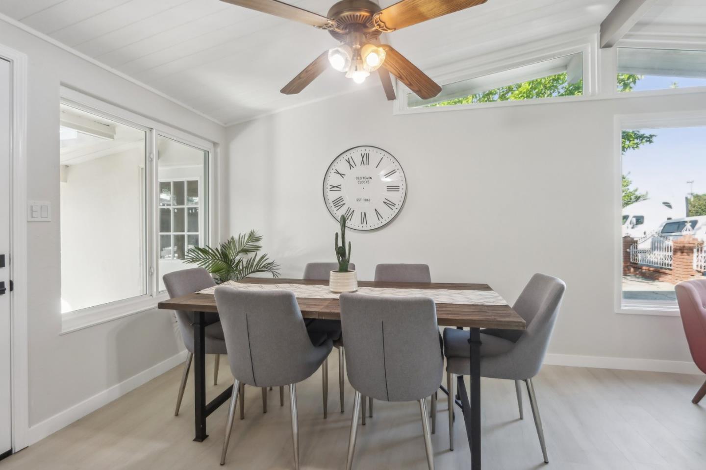 Detail Gallery Image 7 of 37 For 1408 Cliffwood Dr, San Jose,  CA 95122 - 3 Beds | 1 Baths