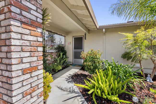 Detail Gallery Image 13 of 102 For 725 Ridgemark Dr, Hollister,  CA 95023 - 3 Beds | 2 Baths
