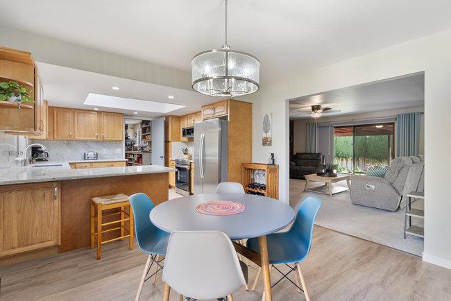 Detail Gallery Image 32 of 102 For 725 Ridgemark Dr, Hollister,  CA 95023 - 3 Beds | 2 Baths