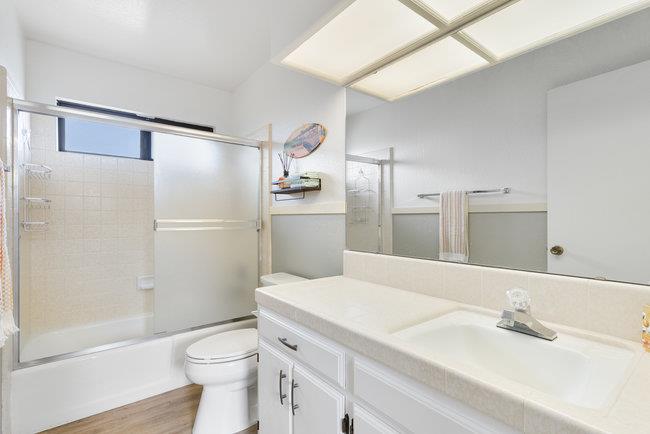 Detail Gallery Image 48 of 102 For 725 Ridgemark Dr, Hollister,  CA 95023 - 3 Beds | 2 Baths