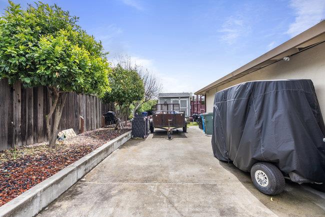 Detail Gallery Image 73 of 102 For 725 Ridgemark Dr, Hollister,  CA 95023 - 3 Beds | 2 Baths