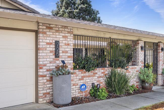 Detail Gallery Image 8 of 102 For 725 Ridgemark Dr, Hollister,  CA 95023 - 3 Beds | 2 Baths