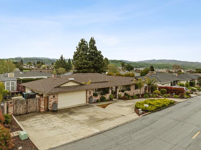 Detail Gallery Image 84 of 102 For 725 Ridgemark Dr, Hollister,  CA 95023 - 3 Beds | 2 Baths