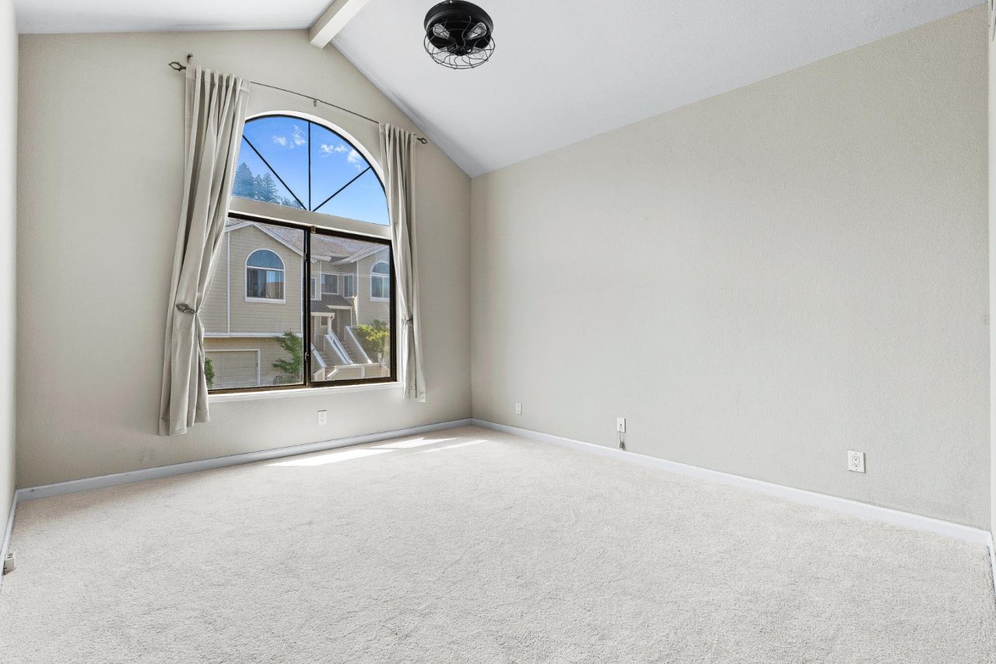 Detail Gallery Image 17 of 30 For 17 Carriage Ln, Scotts Valley,  CA 95066 - 3 Beds | 2 Baths