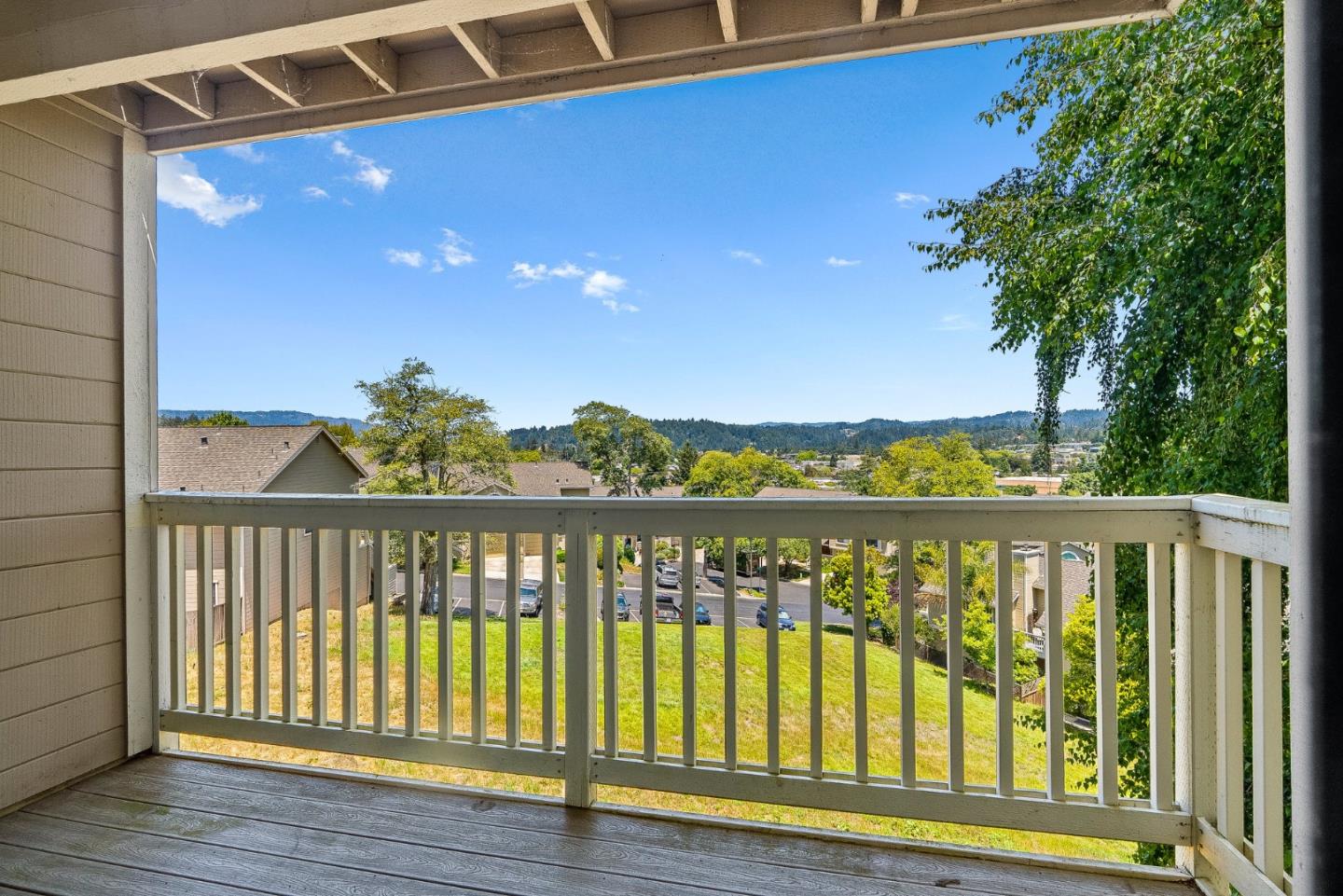 Detail Gallery Image 23 of 30 For 17 Carriage Ln, Scotts Valley,  CA 95066 - 3 Beds | 2 Baths