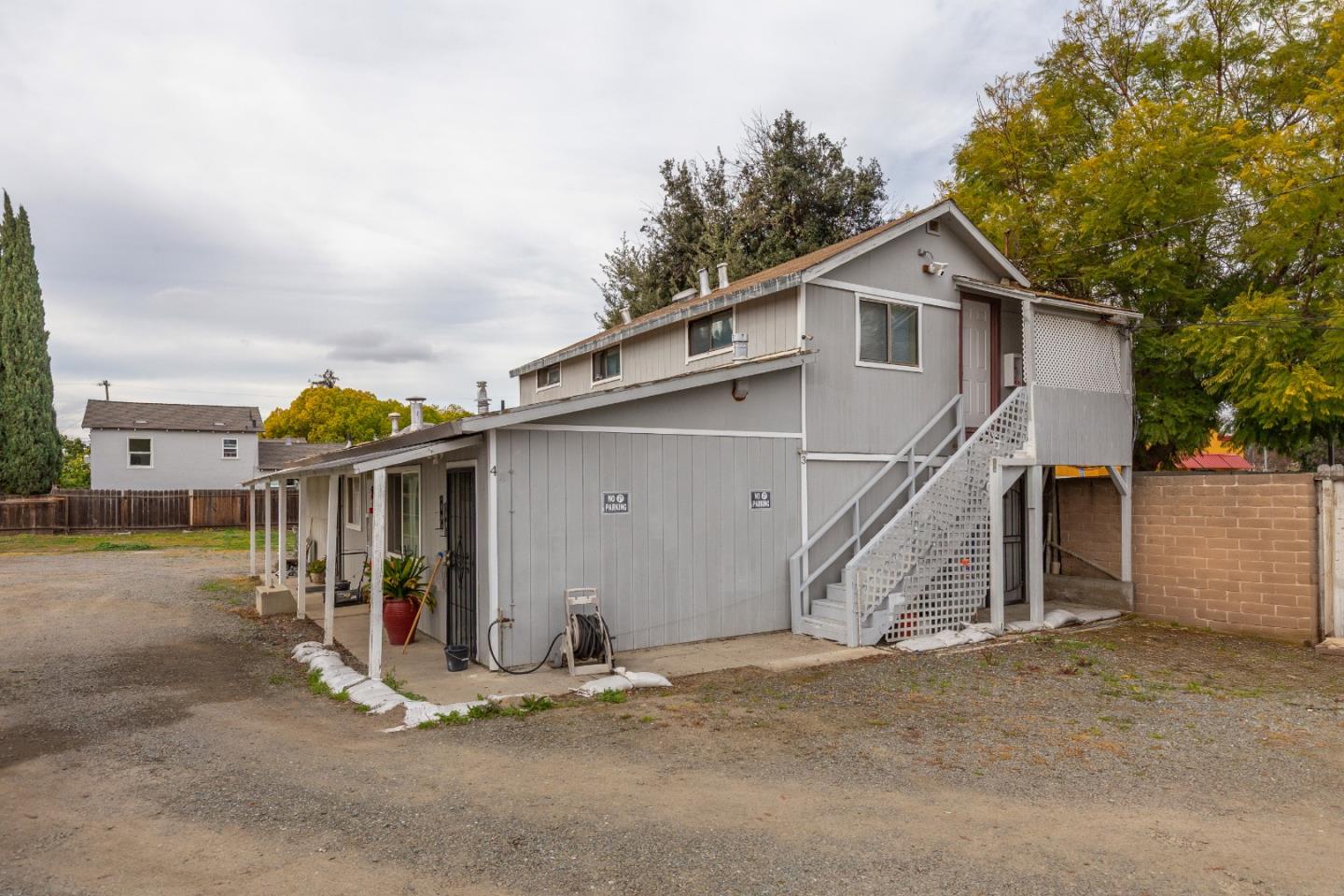 Detail Gallery Image 5 of 12 For 309 S Buena Vista Ave, San Jose,  CA 95126 - 2 Beds | 1 Baths