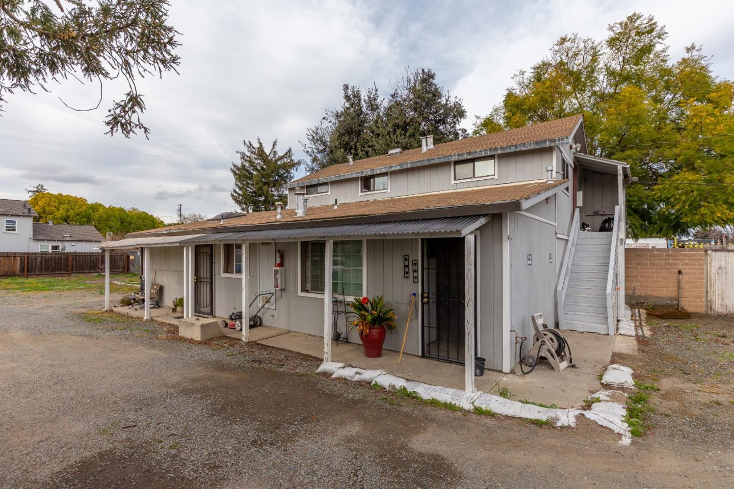 Detail Gallery Image 6 of 12 For 309 S Buena Vista Ave, San Jose,  CA 95126 - 2 Beds | 1 Baths