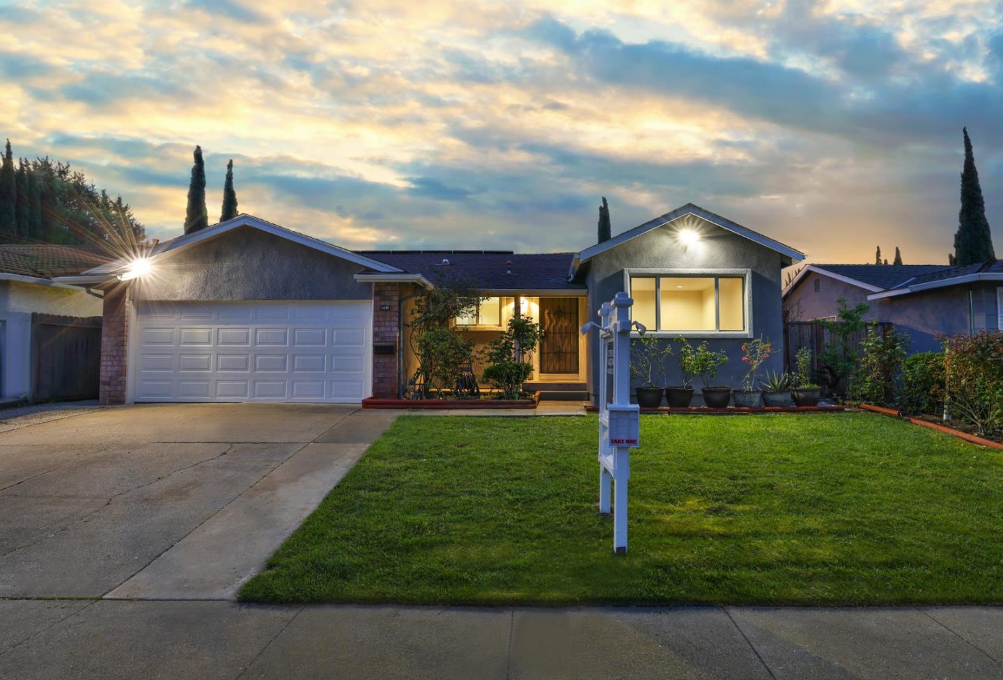 Detail Gallery Image 2 of 29 For 3516 Lisbon Dr, San Jose,  CA 95132 - 4 Beds | 2 Baths