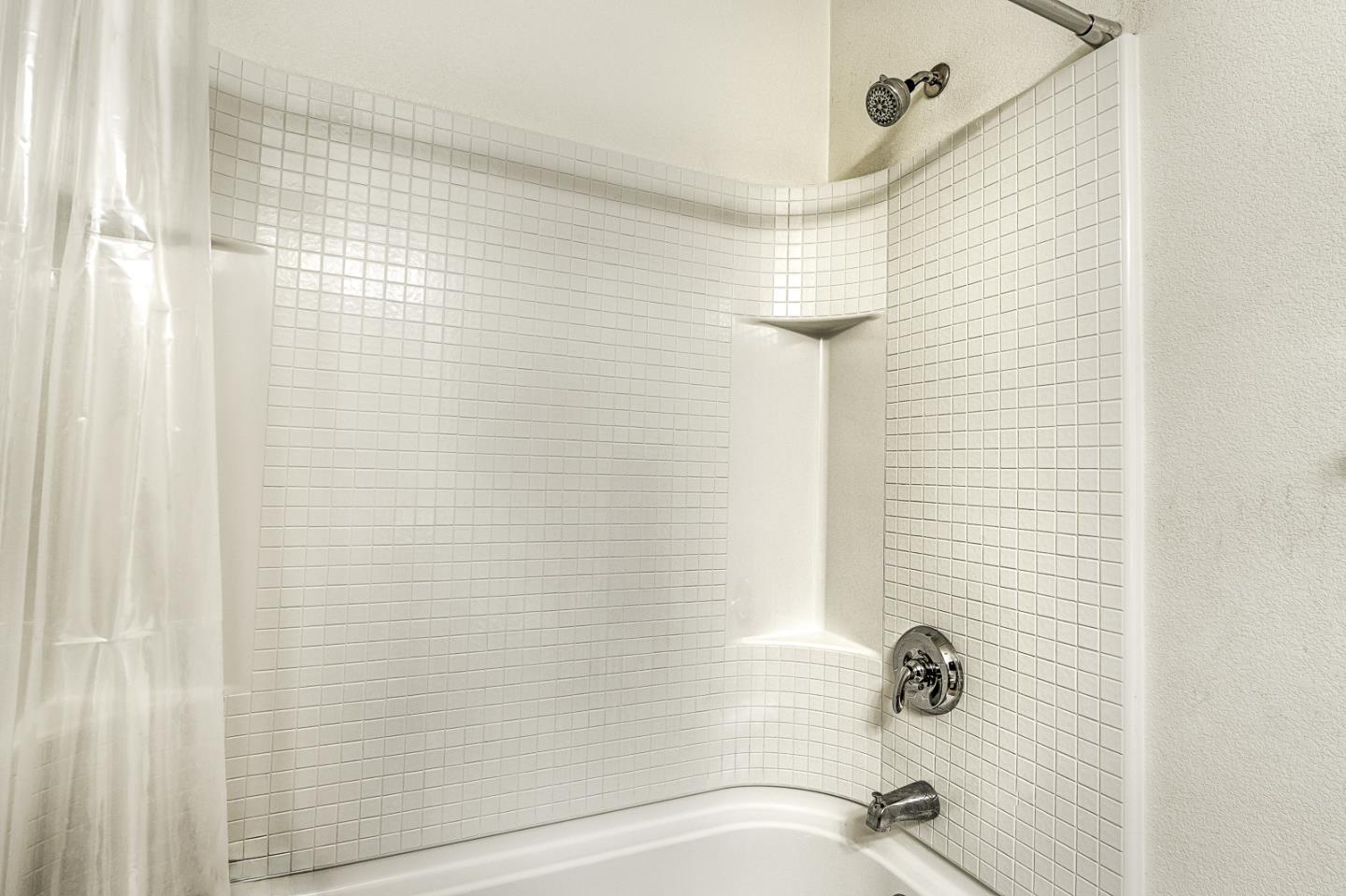 Detail Gallery Image 30 of 34 For 4015 Agassi Dr Dr, Santa Rosa,  CA 95407 - 3 Beds | 2/1 Baths