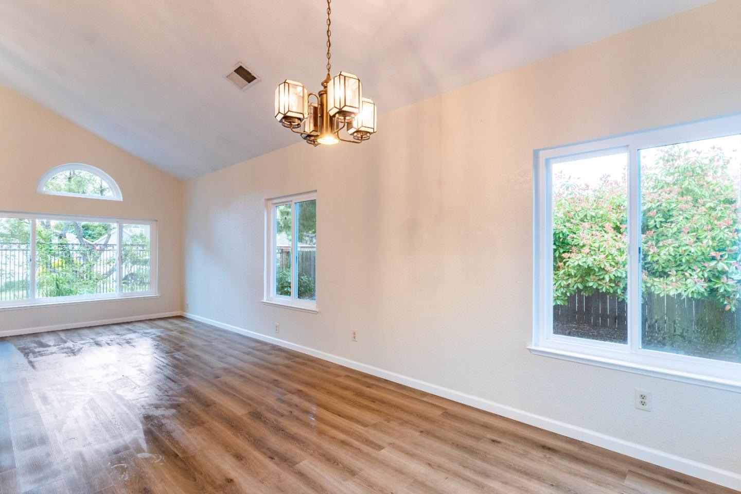 Detail Gallery Image 37 of 49 For 4200 Ciello Ct, Cameron Park,  CA 95682 - 4 Beds | 3 Baths
