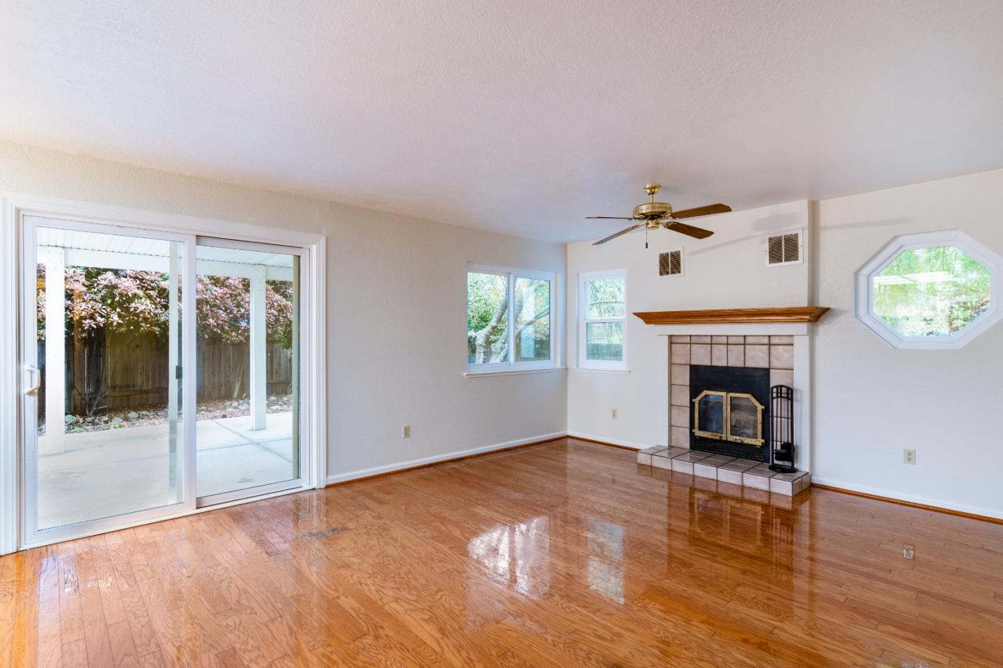 Detail Gallery Image 39 of 49 For 4200 Ciello Ct, Cameron Park,  CA 95682 - 4 Beds | 3 Baths