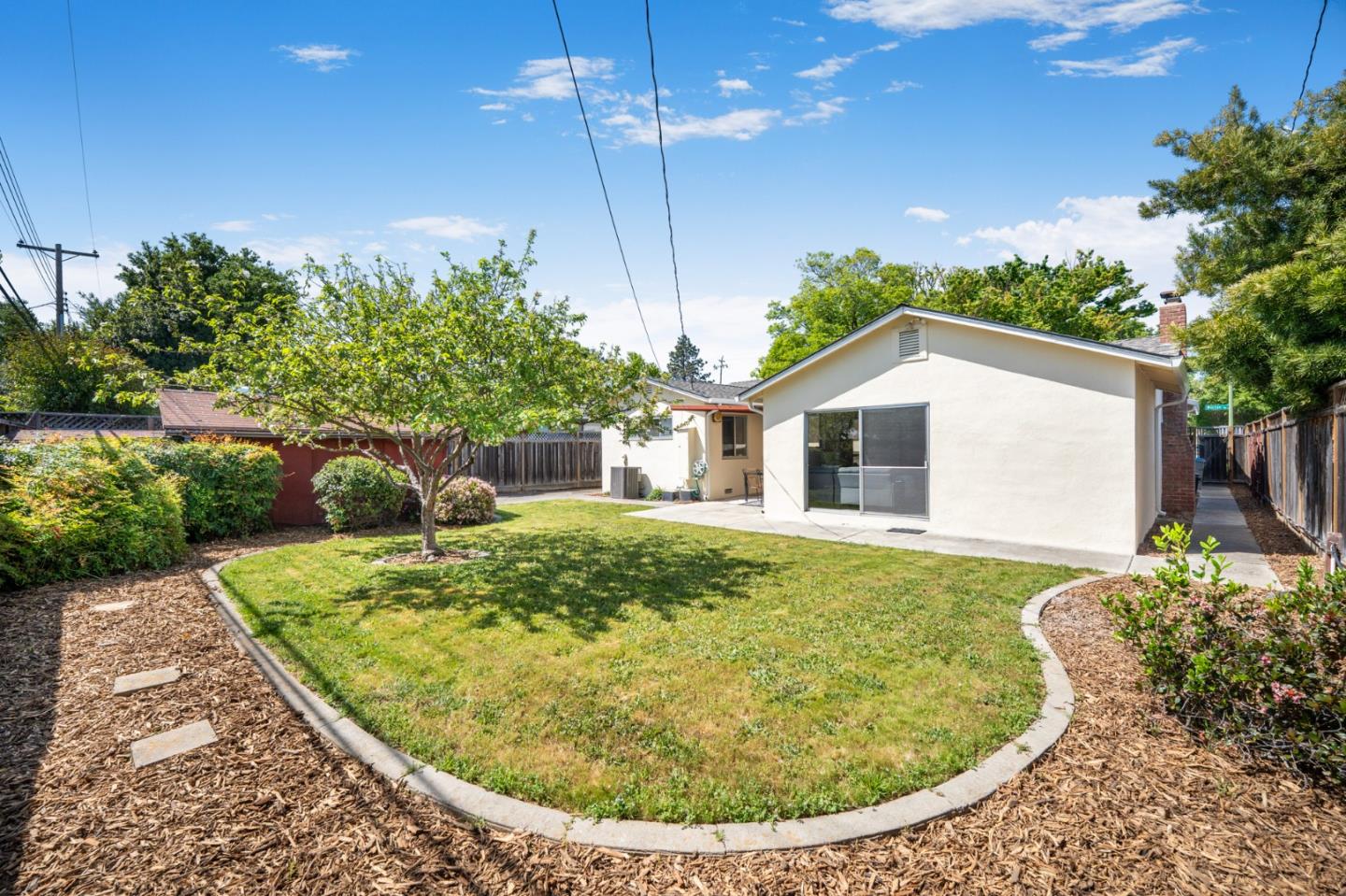 Detail Gallery Image 16 of 31 For 4834 Winton Way, San Jose,  CA 95124 - 4 Beds | 2 Baths