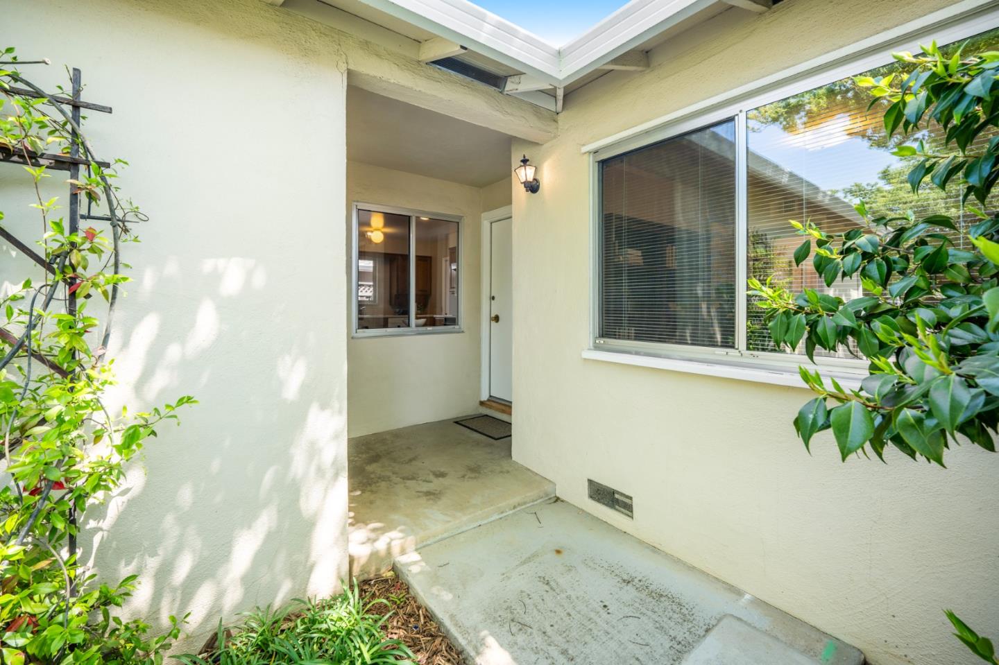 Detail Gallery Image 26 of 31 For 4834 Winton Way, San Jose,  CA 95124 - 4 Beds | 2 Baths