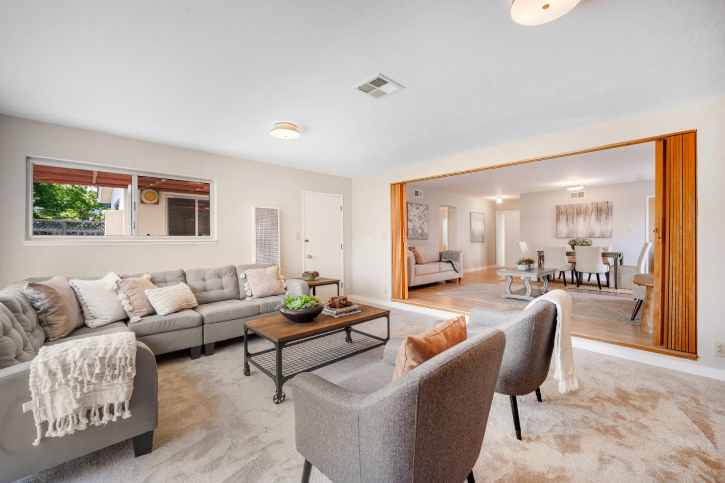 Detail Gallery Image 7 of 31 For 4834 Winton Way, San Jose,  CA 95124 - 4 Beds | 2 Baths