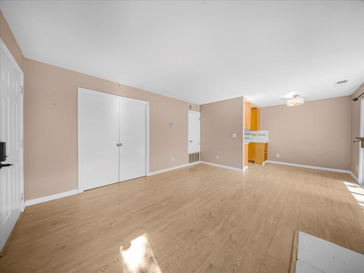 Detail Gallery Image 16 of 54 For 5693 Makati Cir #B,  San Jose,  CA 95123 - 1 Beds | 1 Baths
