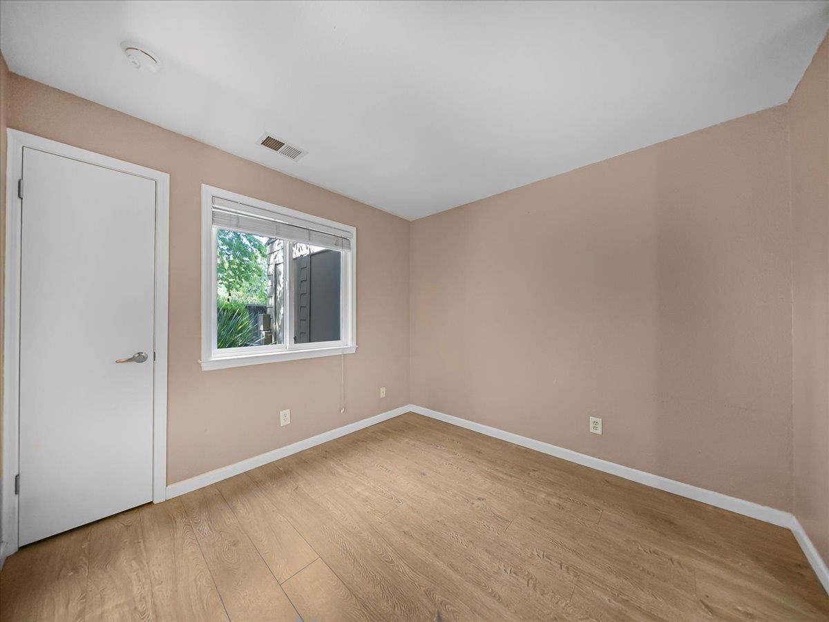Detail Gallery Image 22 of 54 For 5693 Makati Cir #B,  San Jose,  CA 95123 - 1 Beds | 1 Baths