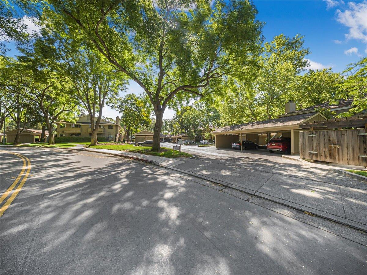 Detail Gallery Image 44 of 54 For 5693 Makati Cir #B,  San Jose,  CA 95123 - 1 Beds | 1 Baths