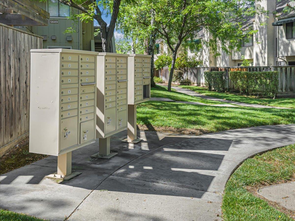 Detail Gallery Image 50 of 54 For 5693 Makati Cir #B,  San Jose,  CA 95123 - 1 Beds | 1 Baths