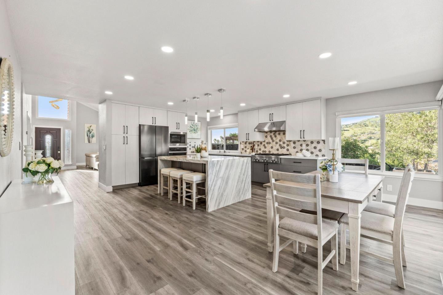 Detail Gallery Image 11 of 51 For 1241 Renraw Dr, San Jose,  CA 95127 - 4 Beds | 2 Baths