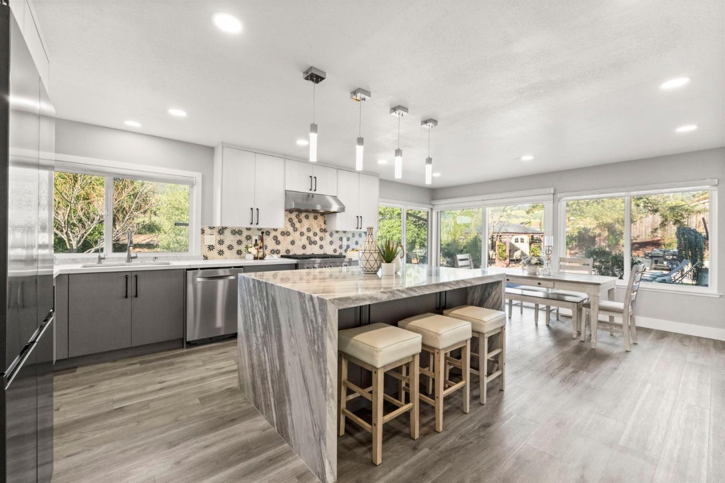 Detail Gallery Image 14 of 51 For 1241 Renraw Dr, San Jose,  CA 95127 - 4 Beds | 2 Baths