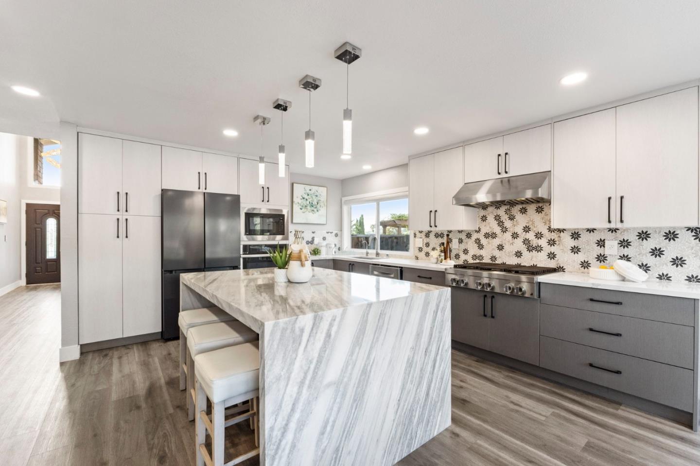 Detail Gallery Image 16 of 51 For 1241 Renraw Dr, San Jose,  CA 95127 - 4 Beds | 2 Baths