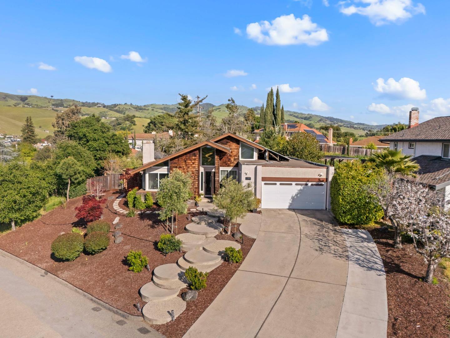 Detail Gallery Image 46 of 51 For 1241 Renraw Dr, San Jose,  CA 95127 - 4 Beds | 2 Baths