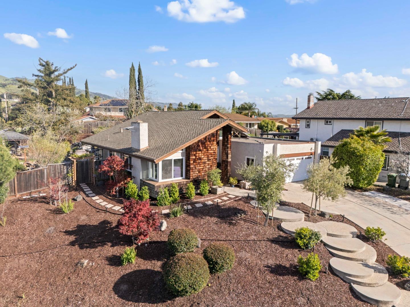 Detail Gallery Image 47 of 51 For 1241 Renraw Dr, San Jose,  CA 95127 - 4 Beds | 2 Baths