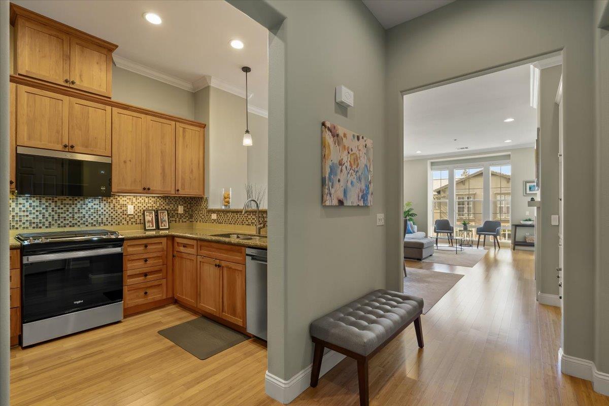 Detail Gallery Image 2 of 39 For 2881 Meridian Ave #359,  San Jose,  CA 95124 - 2 Beds | 2 Baths