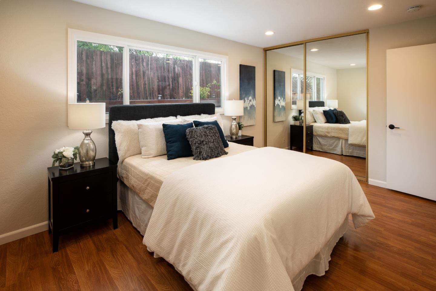 Detail Gallery Image 12 of 19 For 10080 Firwood Dr, Cupertino,  CA 95014 - 2 Beds | 2 Baths