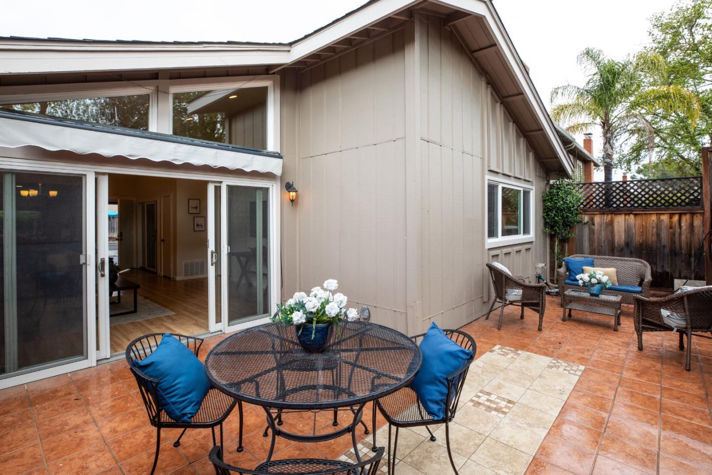 Detail Gallery Image 16 of 19 For 10080 Firwood Dr, Cupertino,  CA 95014 - 2 Beds | 2 Baths