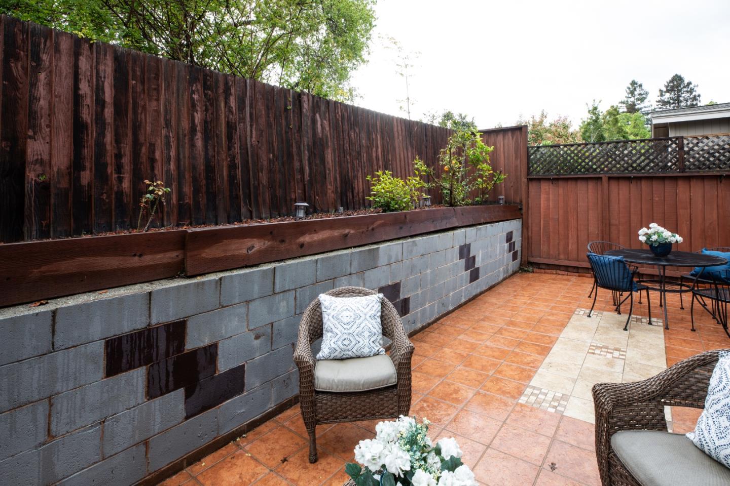 Detail Gallery Image 18 of 19 For 10080 Firwood Dr, Cupertino,  CA 95014 - 2 Beds | 2 Baths