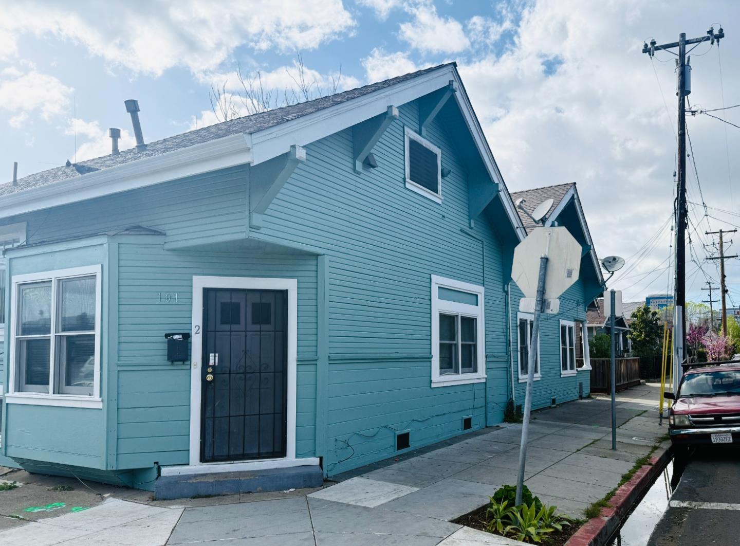 Detail Gallery Image 3 of 4 For 101 Oak St, San Jose,  CA 95110 - – Beds | – Baths