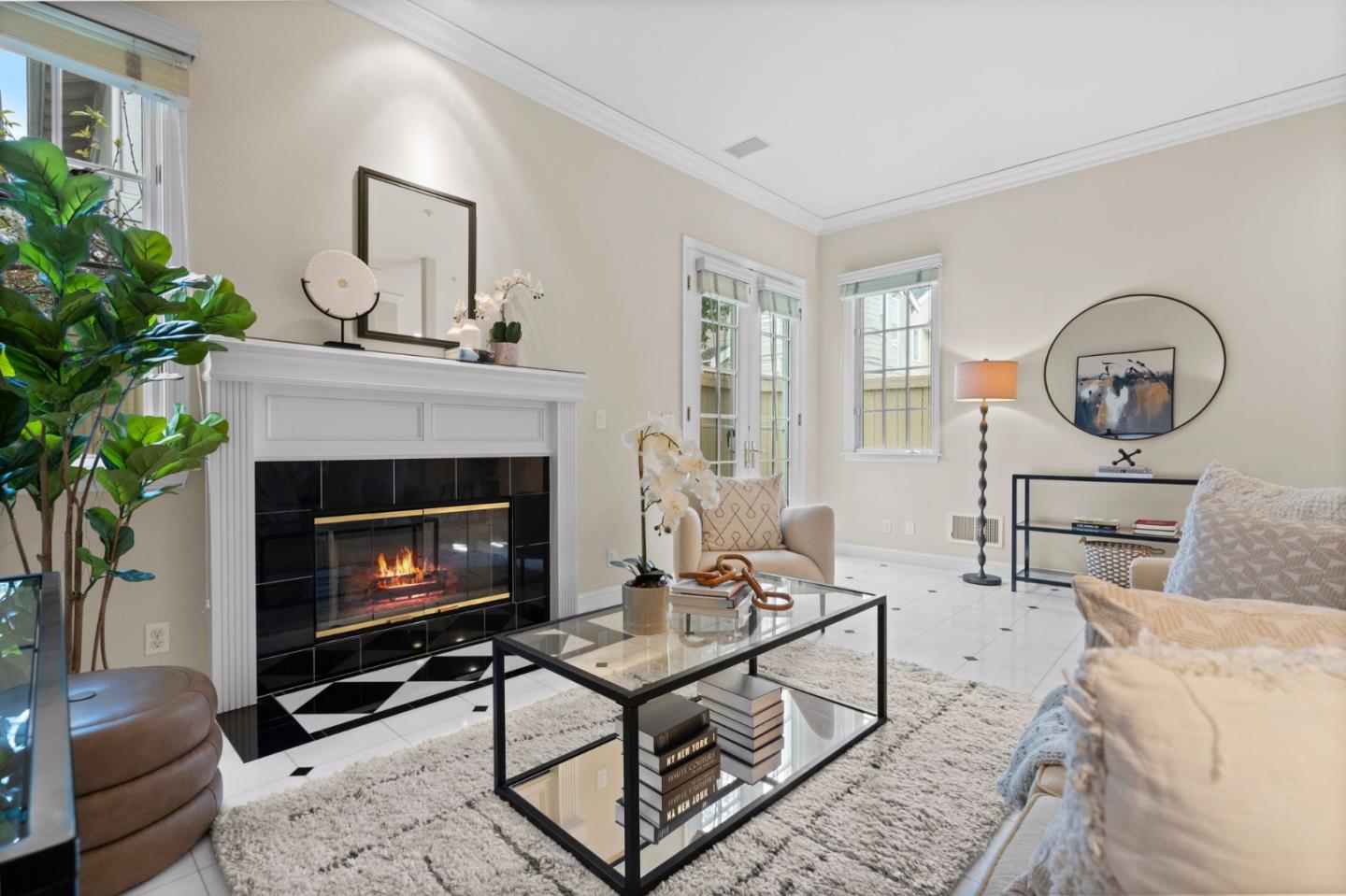 Detail Gallery Image 2 of 25 For 145 Fremont Ave, Los Altos,  CA 94022 - 3 Beds | 2/1 Baths