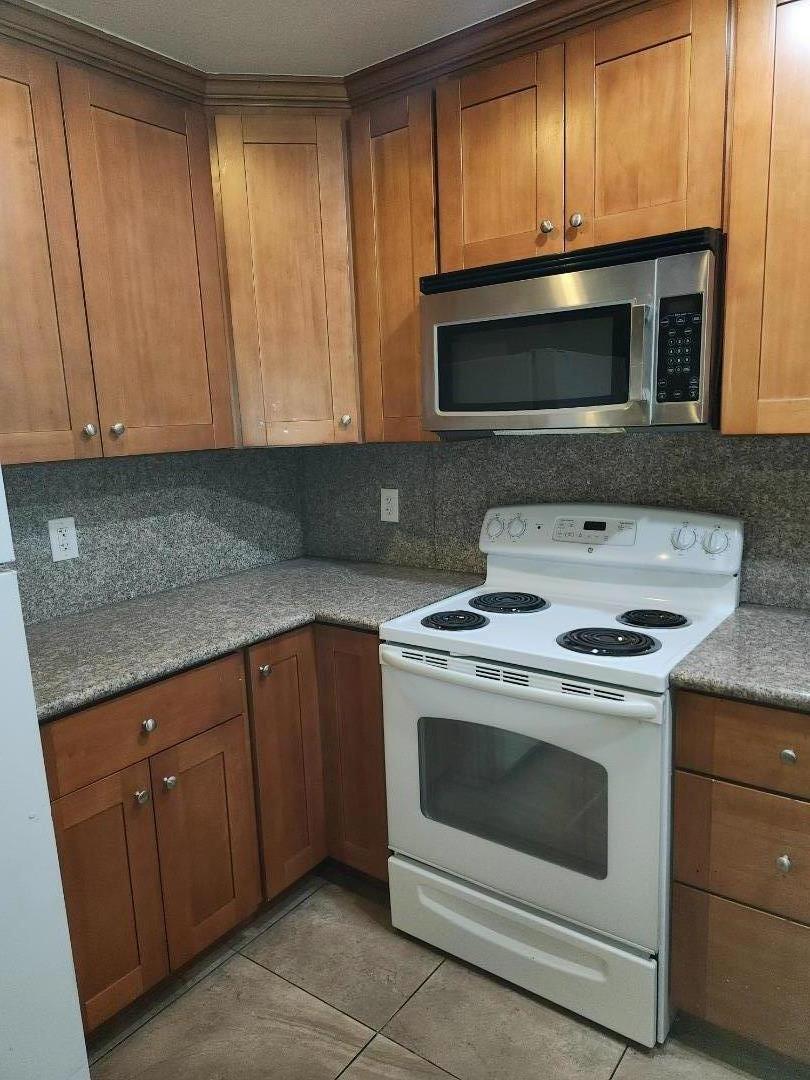 Detail Gallery Image 8 of 14 For 4398 Hamilton Ave, San Jose,  CA 95130 - – Beds | – Baths