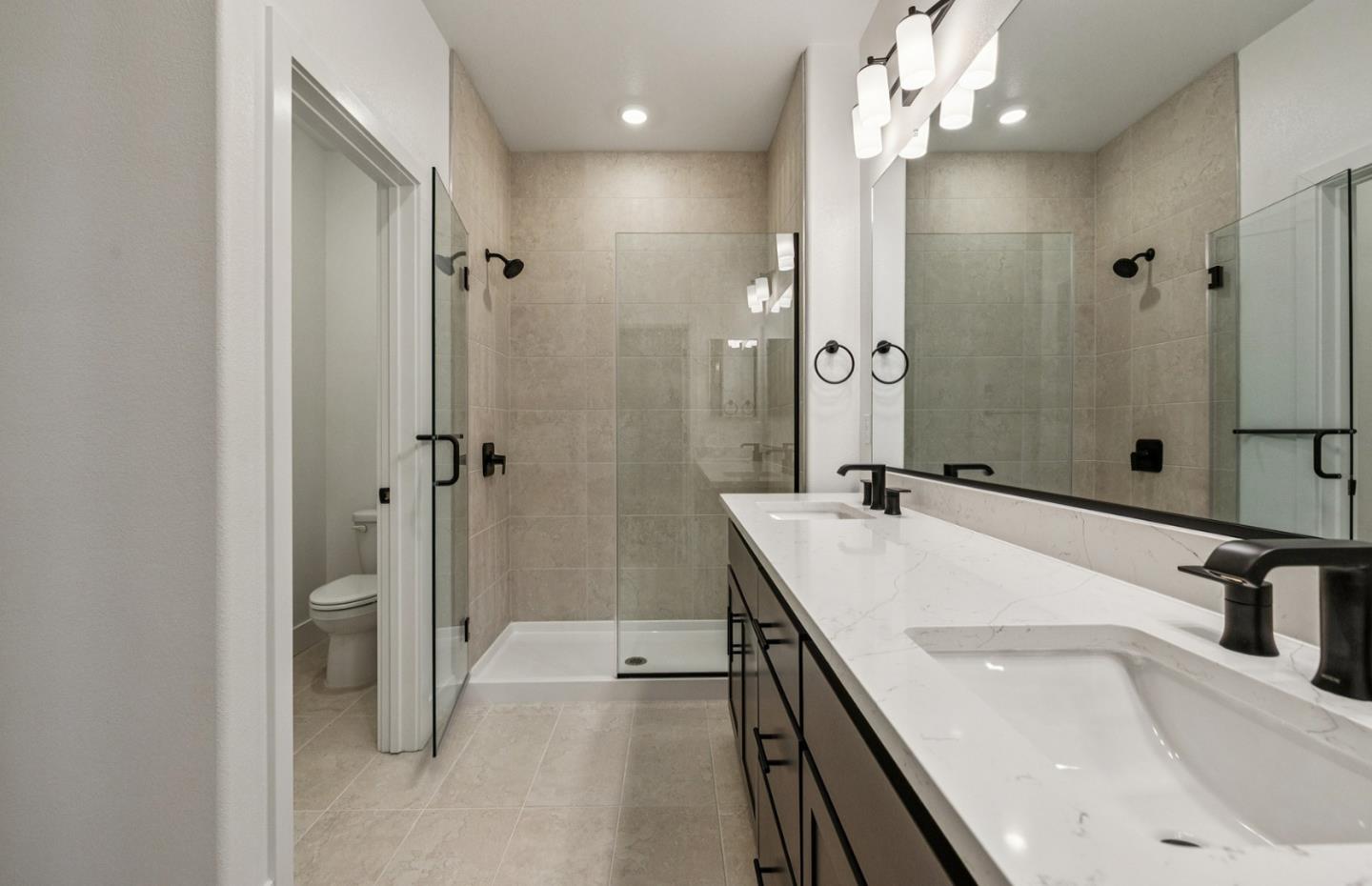 Detail Gallery Image 34 of 49 For 806 Redberry Way, San Jose,  CA 95117 - 3 Beds | 3 Baths