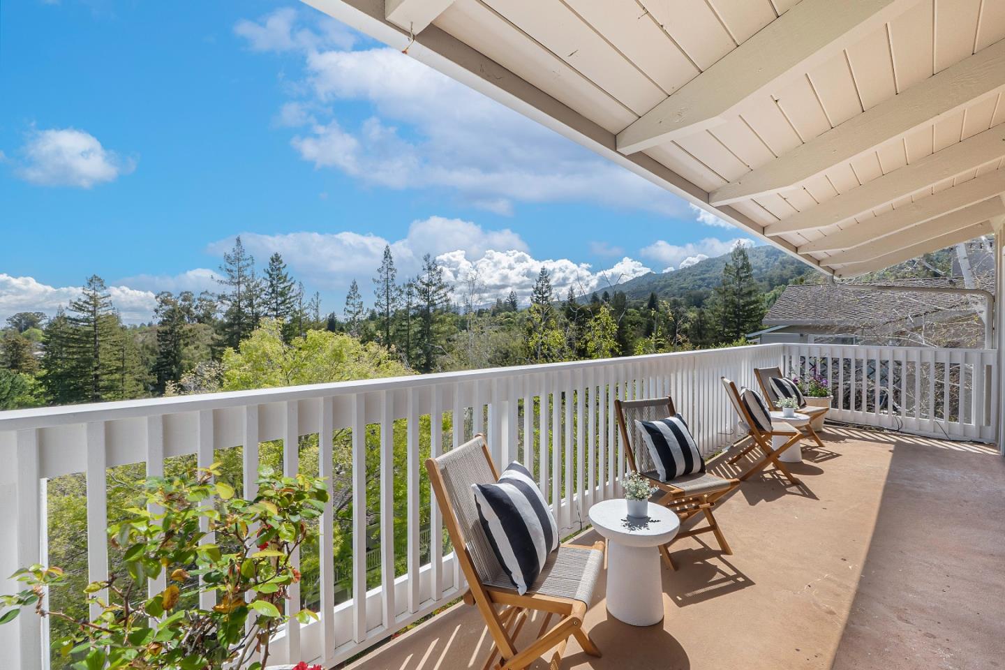 Detail Gallery Image 19 of 62 For 14646 Fieldstone Dr, Saratoga,  CA 95070 - 3 Beds | 2/2 Baths