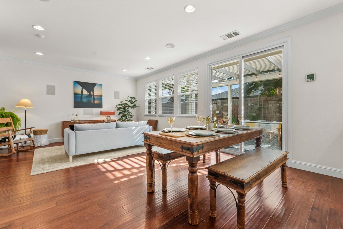 Detail Gallery Image 11 of 72 For 1031 Harbor Ct, Hollister,  CA 95023 - 4 Beds | 2/1 Baths