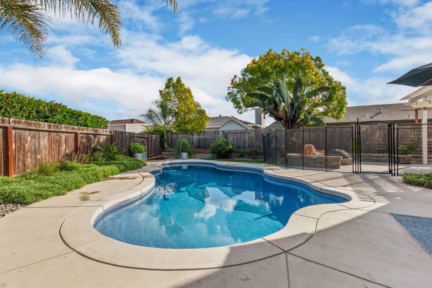 Detail Gallery Image 39 of 72 For 1031 Harbor Ct, Hollister,  CA 95023 - 4 Beds | 2/1 Baths